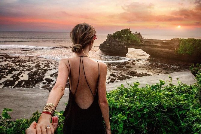 Balinese Cooking Class & Tanah Lot Temple Visit - Private & All-Inclusive - The private format and guide service