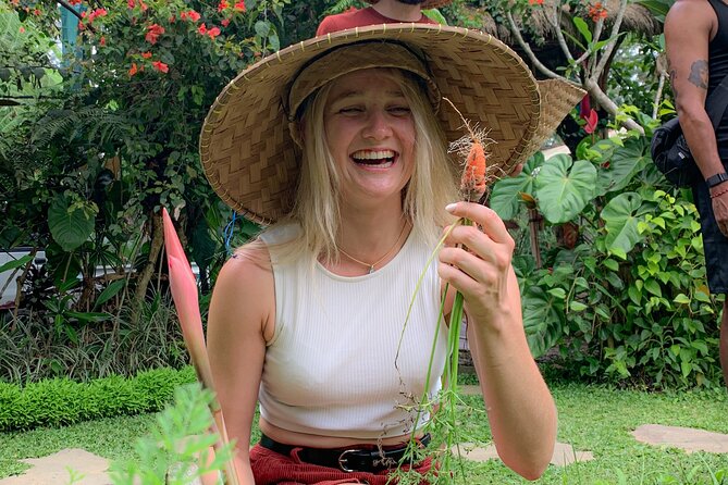 Balinese Farm Cooking Class by Pemulan Bali - Cooking six Balinese and Indonesian dishes