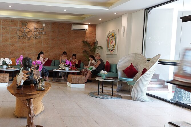 Balinese Traditional Massage and SPA Treatment 2 hours including pick up hotel - Welcome tea and the foot ritual set the pace