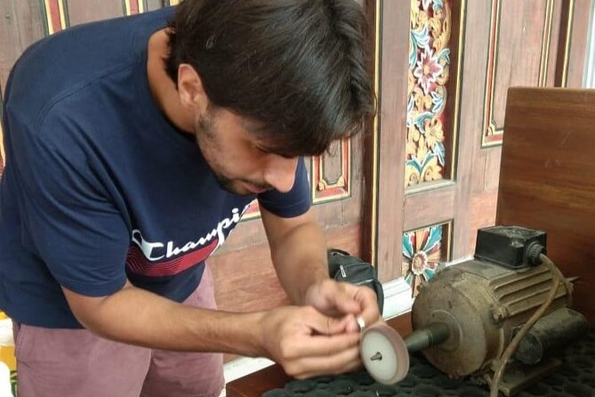 Beginner Class Becomes Silversmith With Bali Silver Material - What the named stops add to the day