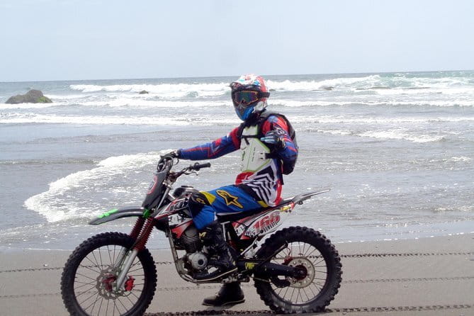 BEGINNER RIDE - Learn to ride and enjoy the sandy beach - What the safety package really includes
