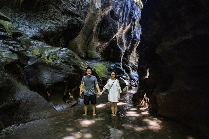 Beji Guwang Hidden Canyon Ticket Admission All Inclusive - The first hour: rock pools, boulders, and careful steps