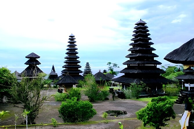 Besakih Temple Tour,Kehen Temple,Tirta Empul,Goa Gajah Temple - A long day from Kuta, Ubud, or south Bali