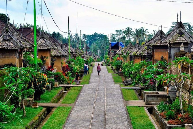 Besakih Temple Tour - Traditional Bali Village - All Inclusive - Tukad Cepung and the walk below the rock