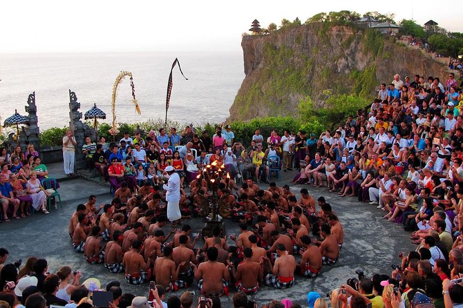 Best Bali Package Tour: 4 Days with Airport or Hotel Transfer - Day 3: Bedugul temples, twin lakes, and Tanah Lot