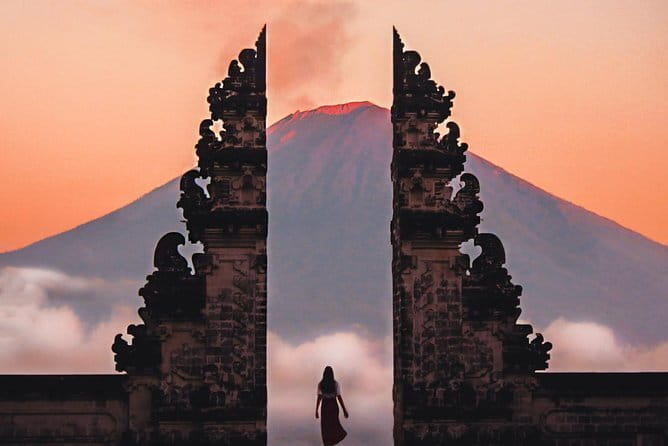 Best of Bali Private Shore Excursions - Batuan Temple and its brick-and-stone design