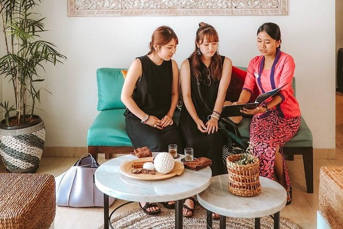 Best of Bali Private Shore Excursions - Ubud Traditional Art Market: browse with a budget in mind