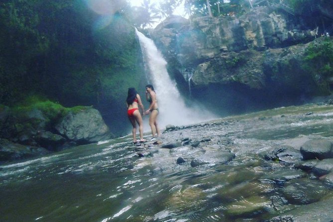 Best of Ubud Full Day Private Guided Tour - Barong and Kris dance: a lively first stop