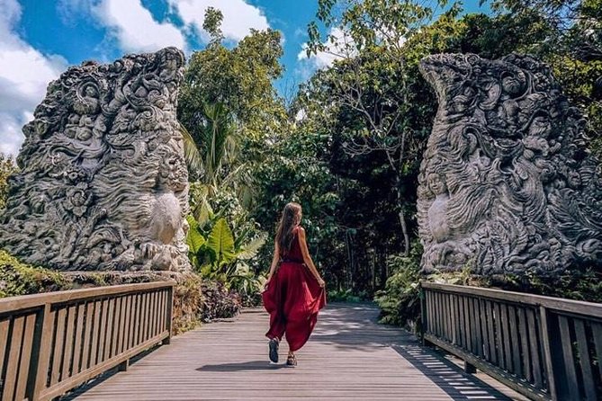 Best of Ubud Private Day Tour with All Inclusive - Starting at Tegenungan Waterfall