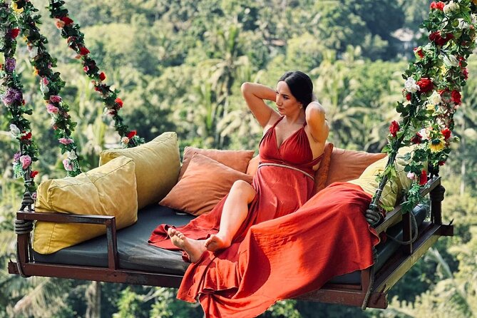 Best of Ubud Tour with Jungle Swing Private and All Inclusive - Tegenungan Waterfall: Bali scenery without a long transfer