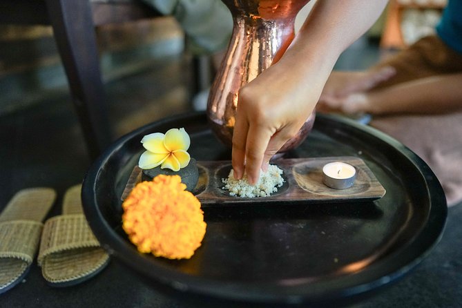 Body Massage Experience in Ubud Traditional Spa - The full-body treatment