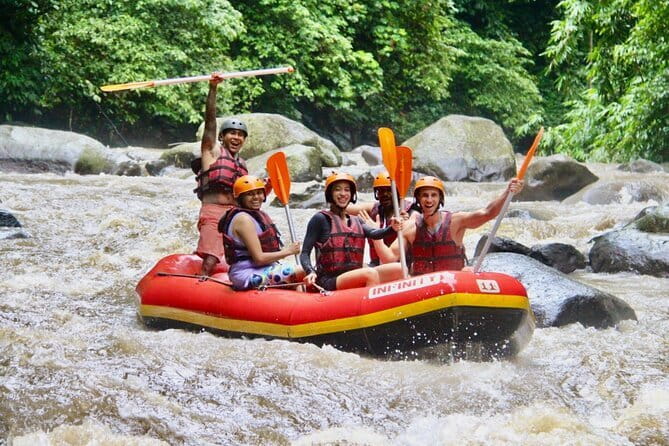 Cave Tubing Adventure in Ubud - Showers, changing rooms, and lunch at Bambo