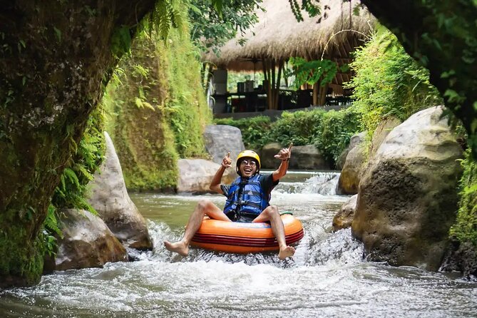 Cave Tubing Adventure & Rice terrace - The drive to Tegalalang with a private driver