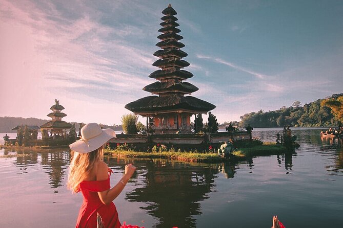 Celukan Bawang private North Bali Nature Tour - Wanagiri’s Twin Lake viewpoint