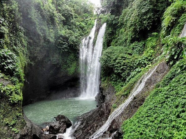Cliff Jumping and Sliding at Aling Aling Waterfall - Key Points Before You Book