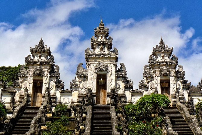 East Bali Tour: Gate of Heaven, Water Palace, Sleeping Gajah - Tirta Gangga’s fountains, fish, and gardens