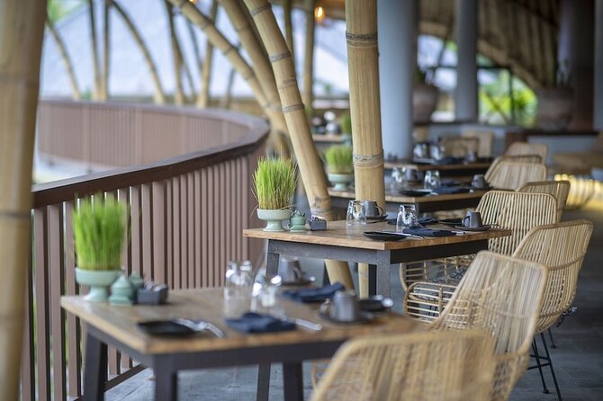 East Bali Tour: Gate of Heaven, Water Palace, Sleeping Gajah - Sidemen and the long-awaited lunch