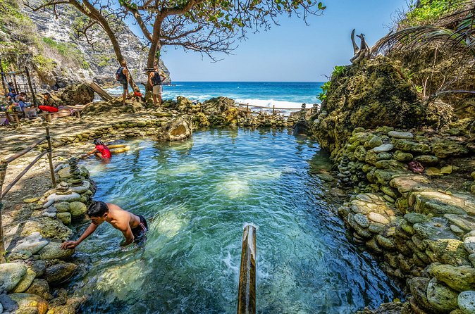 East Nusa Penida With Tembeling Beach Natural Pool - Private tour - Tree House and Thousand Island views