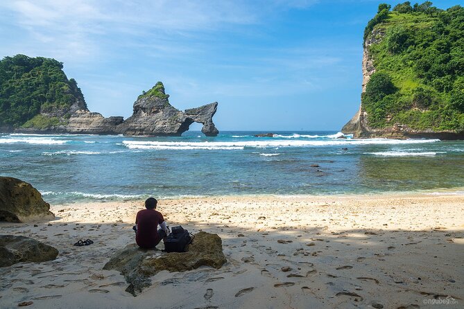 East Nusa Penida With Tembeling Beach Natural Pool - Private tour - The private format makes a crowded island easier