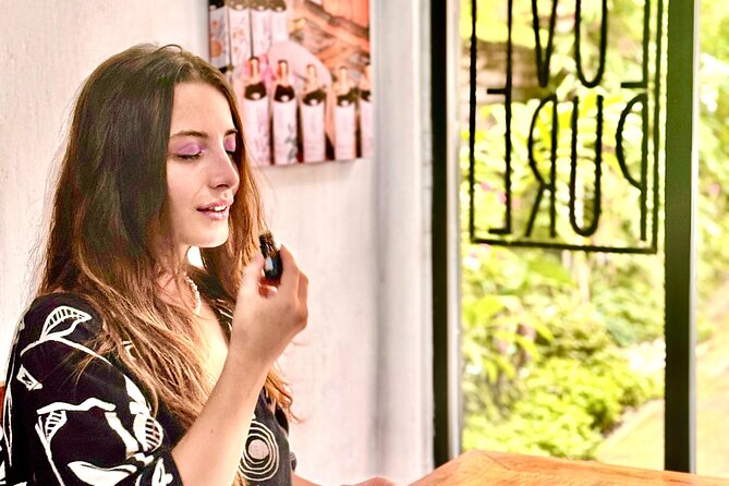 Essence Alchemy Workshop: create self-love blends in Ubud - Private format and group size