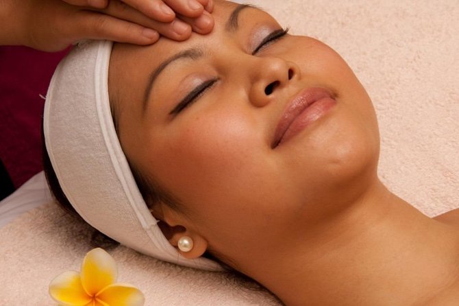 Facial treatment + Balinese massage at Bali Luxury Spa - The facial is more calming than corrective