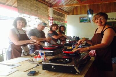Ubud Balinese cooking class with Market tour