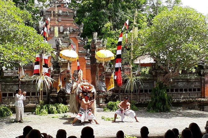 Full Day Kintamani Volcano View and Ubud Village Tour - Celuk village and the shopping question
