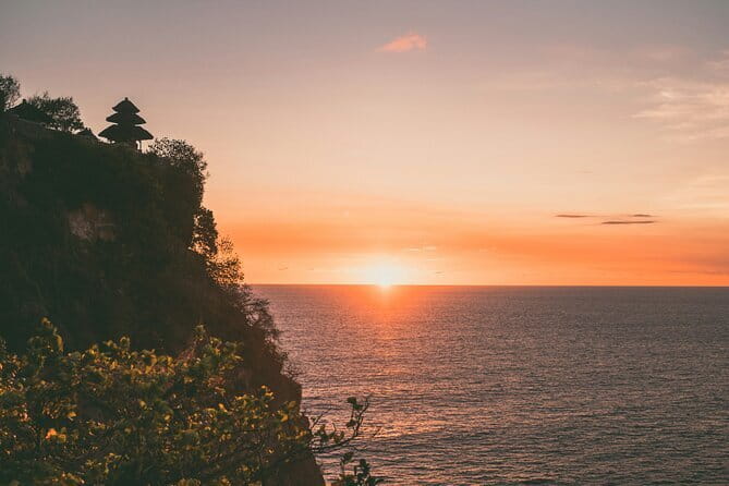 Full Day Private Tour to Ubud Waterfall and Uluwatu Sunset - Tegenungan Waterfall: Two Hours Among Water and Steps