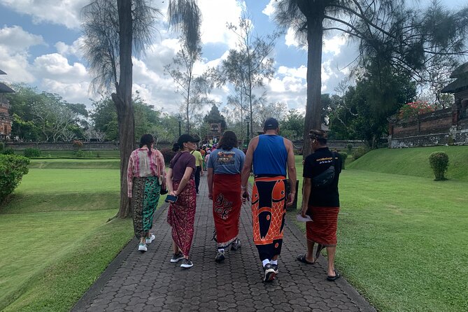 Full Day Tour Bedugul Sightseeing and Tanah Lot Temple - The pace, vehicle, and practical comfort