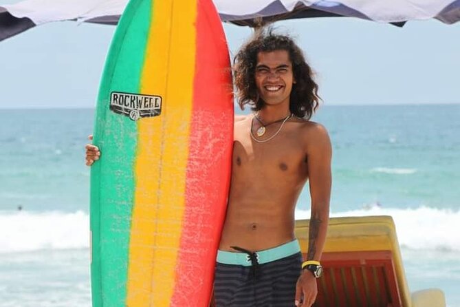 Group surf lesson by Malu Surf Bali - The 15-minute beach theory session