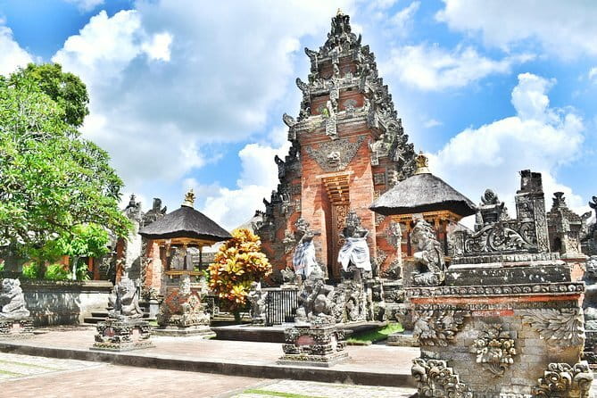 Half Day Bali Shopping Art Village Private Tour - Indonesian lunch in Ubud