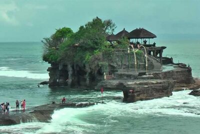 Half Day Tour: Tanah Lot Sunset & Taman Ayun Temple Included Entrance Ticket