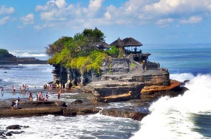 Half Day Tour: Tanah Lot Sunset & Taman Ayun Temple Included Entrance Ticket - Who will enjoy this Tanah Lot tour most?