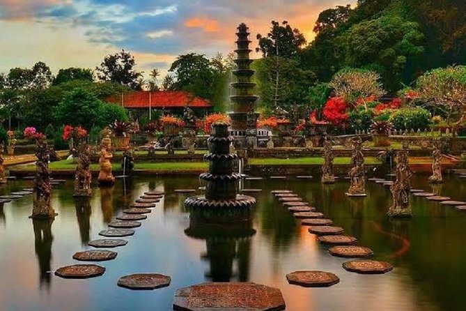 Heaven Gate (Lempuyang) - Tirta Gangga - FREE WIFI - What to bring and how to plan your day