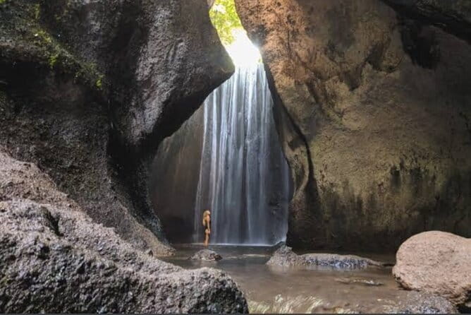 Heaven Gate, Tirtagangga and Tukad Cepung Waterfall - All Inclusive - Tukad Cepung Waterfall inside the rock formations