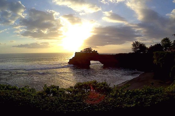 Hidden Nungnung Waterfall and Tanah Lot sunset Private Tour - The physical demands and practical limits