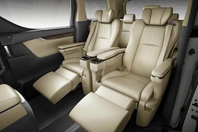 Hire a Luxury Private Car in Bali with an English Speaking Driver - What the drivers add to the day