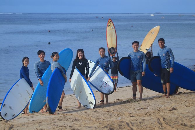 HOT PROMO. Semi Private Lessons (1 Coach/2 Guests) - Learning on Kuta Beach