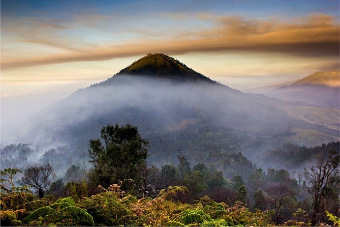 Ijen Blue Flame from Bali - The walk to Kawah Ijen
