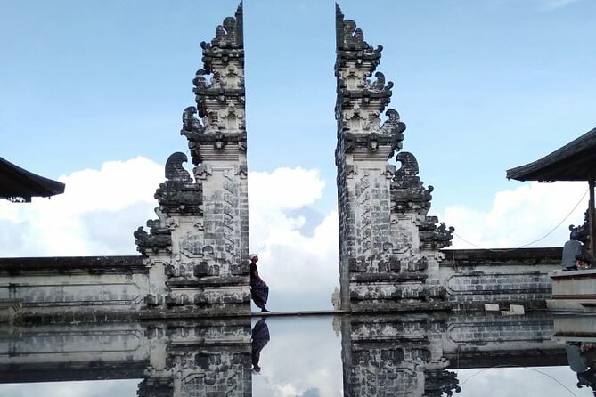 Instagram Tour Popular Spot in Bali - Private & All-inclusive - Lempuyang Temple and the famous split gate