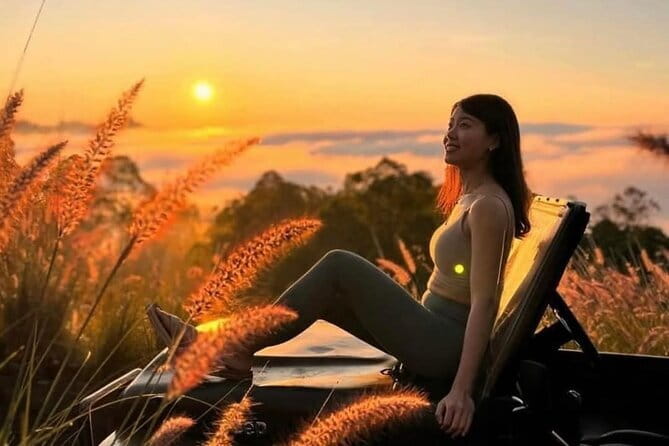 JEEP Batur Sunrise Experience - Breakfast with tea, coffee, and a banana sandwich