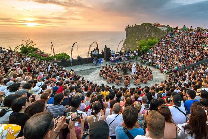 Kecak Fire Dance and Sunset at Uluwatu Temple All Inclusive - Inside the temple, the guide matters