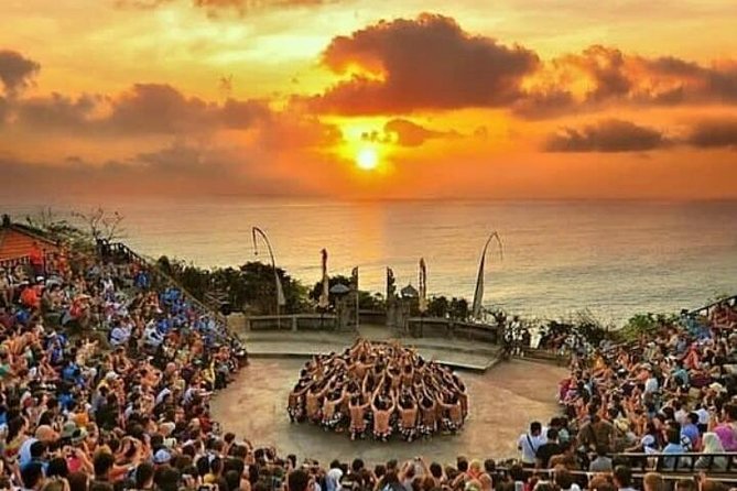 Kecak fire dance and uluwatu temple tour - free wifi - The Kecak fire dance and its unusual sound