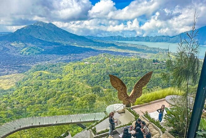 Kintamani Volcano View Tour - Tegenungan Waterfall starts the morning with water and steps