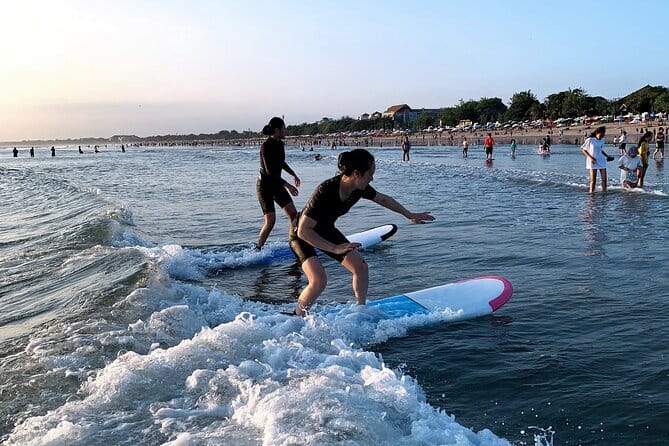 Kuta Beach Bali, 1 on 1 Surfing Lesson Orange Surf Bali - Why a private lesson makes sense at Kuta Beach