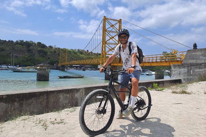 Lembongan Electric Bike tour - Starting near Sanghyang Bay and settling into the ride