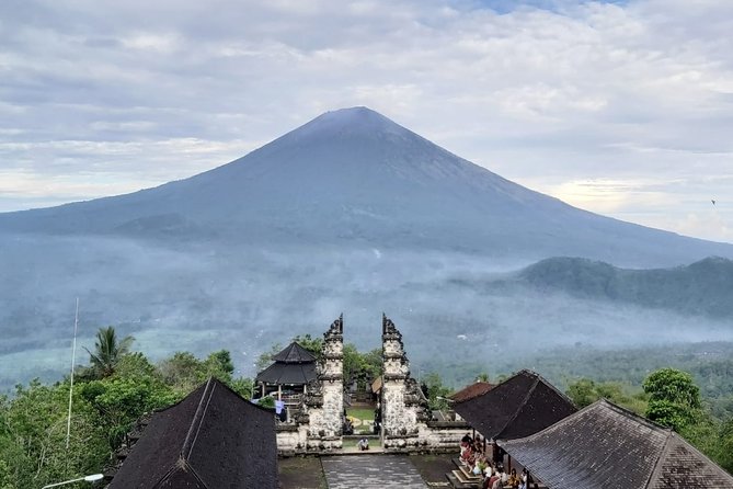Lempuyang Tour : Heaven gate, Tirta Gangga, Goa Raja waterfall - The 4:00 am start and private ride from Ubud