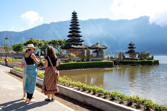 Lovina Dolphin Watching, Swimming, and Snorkeling Experience - Lake Bratan Temple on the way back