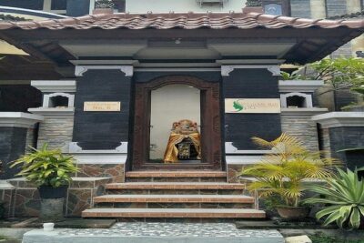LuxMe Bali Four Hands massage with Hotel Transfer