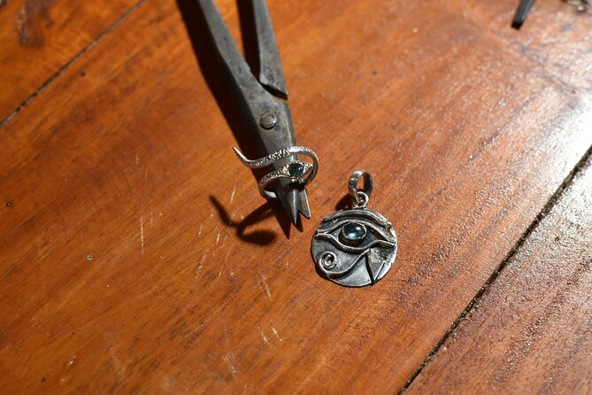 Make Your Own Bali Silver Jewelry Class with Balinese Family - From raw silver to a finished keepsake